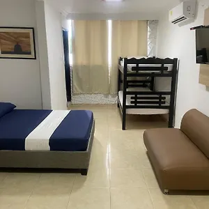 Edificio Delfines Aparthotel